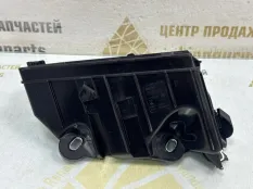 Корпус блока предохранителей Volkswagen Tiguan 2020-2022 5Q0907361 2 R-LINE AD1 РЕСТАЙЛИНГ