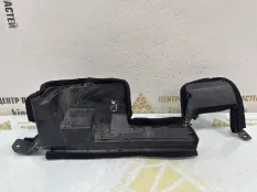 Дефлектор радиатора Omoda C5 2022-2024 302001176AA T19C, левый