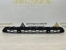 Решетка бампера Volkswagen Tiguan 2016-2020 5NA853677C 2 AD1 ДО РЕСТАЙЛИНГ, передняя