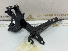 Кронштейн фары BMW 3 2018-2022 51647422294 G20, передний правый