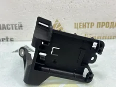 Кронштейн датчика слепых зон Volkswagen Golf 2019-2022 5H6907455B 8 CD1