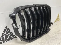 Решетка радиатора BMW X5 2019-2023 51137454888 G05 M-PACK, правая