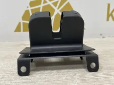 Кожух замка багажника Skoda Octavia 2013-2017 5E5827520 A7 5E3 ДО РЕСТАЙЛИНГ