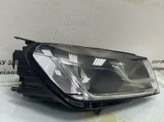 Фара ксеноновая Volkswagen Touareg 2014-2018 7P1941034A 2 7P5 РЕСТАЙЛИНГ, передняя правая