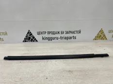 Бархотка двери Suzuki Vitara 2019 8393554P10 2 LY РЕСТАЙЛИНГ M16A 2315632, задняя правая