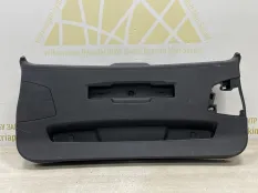 Обшивка крышки багажника BMW X1 2015-2019 7350844 F48