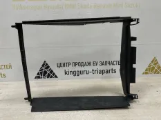 Дефлектор радиатора Renault Logan 2014-2018 215596207R 2 L8 ДО РЕСТАЙЛИНГ