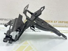 Кронштейн фары BMW 3 2018-2022 51647422294 G20, передний правый