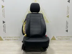 Сиденье Suzuki Vitara 2019 8580361MA0 2 LY РЕСТАЙЛИНГ M16A 2315632, переднее правое