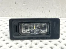 Подсветка номера Skoda Karoq 2017-2021 5NA943021 1 NU7 ДО РЕСТАЙЛИНГ