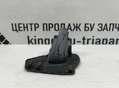 Кронштейн форсунки Volkswagen Tiguan 2016-2020 5NA807942 2 AD1 ДО РЕСТАЙЛИНГ, правый