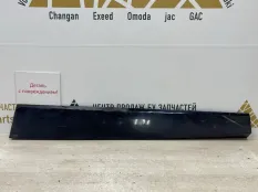 Молдинг двери Changan Uni-K 2020-2026 6102520CR01 1, передний правый