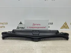 Накладка замка капота BMW 3 2018-2022 51767461970 G20