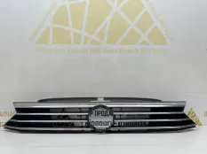 Решетка радиатора Volkswagen Passat 2014-2020 3G0853653D B8 3G1 ДО РЕСТАЙЛИНГ