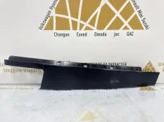 Накладка стойки двери BMW X1 2018 51357349676 F48 ДО РЕСТАЙЛИНГ 2.0 B46A20B, задняя правая