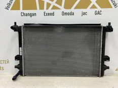 Радиатор охлаждения Volkswagen Golf 2012-2017 5Q0121251ED 7 5G1 ДО РЕСТАЙЛИНГ