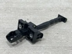 Ограничитель двери BMW X1 2018 51217436001 F48 ДО РЕСТАЙЛИНГ 2.0 B46A20B, передний правый