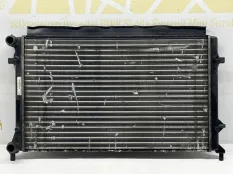 Радиатор охлаждения Volkswagen Caddy 2010-2015 1K0121251DL 3 РЕСТАЙЛИНГ