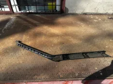 Накладка передней левой стойки Volvo 850 передняя