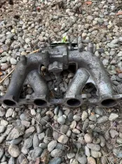 Впускной коллектор Volvo 2\3\7\9 Volvo 940 СЕДАН