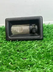 Плафон подсветки салона боковой Volvo 760 960