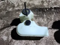 Бачок омывателя Volvo 960