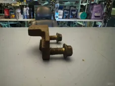 Кронштейн ручника Volvo 240