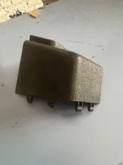 Крышка салазки сидения Volvo 740 760 940 960 левая