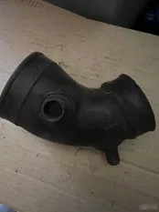 Тройник впускного тракта Volvo