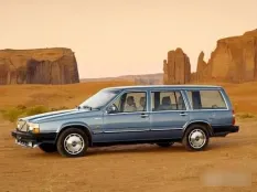 Усилитель бампера передний Volvo 740