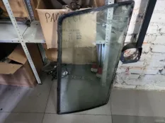 Стекло боковое Volvo