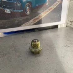 Пробка поддона Volvo XC90