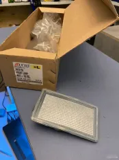 Отражатель катафот левый