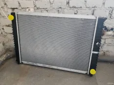 Радиатор Volvo 240