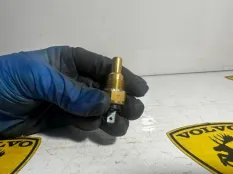 Датчик температуры ОЖ Volvo 740 УНИВЕРСАЛ B230F