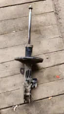 Амортизатор передний Toyota Estima Previa