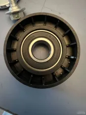 Ролик натяжителя Volvo