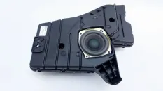 Сабвуфер Geely Monjaro