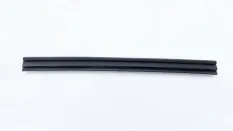 Уплотнитель двери Toyota Venza