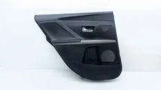 Обшивка двери Toyota Venza