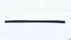 Уплотнитель двери Toyota Venza