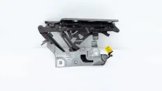 Петля капота Audi Q5