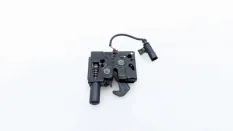 Замок капота Audi Q5