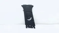 Обшивка центральной стойки Geely Tugella