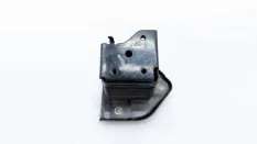 Кронштейн усилителя бампера Mitsubishi Outlander