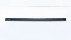 Уплотнитель стекла двери Haval Jolion