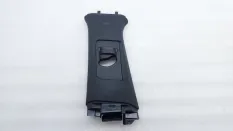 Обшивка центральной стойки LiXiang L7