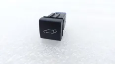 Кнопка открывания багажника Toyota RAV4