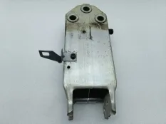 Кронштейн усилителя бампера BMW M5