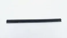Уплотнитель двери Toyota Camry